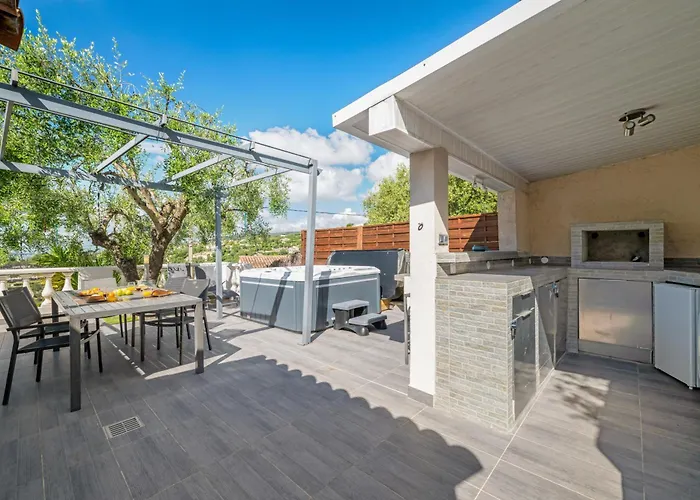 Vue Mer, Terrasse Et *