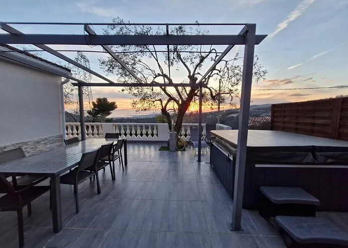 Vue Mer, Terrasse Et *